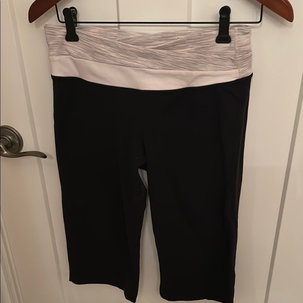 lululemon athletica Black and Blush Pink Athletic Shorts, size 8